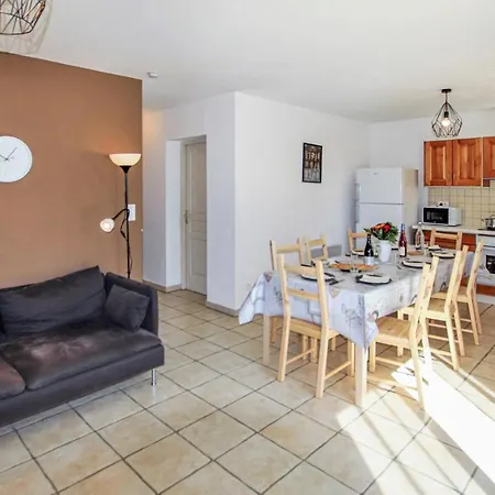 בית נופש Pet Friendly In Du Gard *