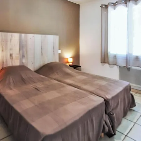 בית נופש Pet Friendly In Du Gard *