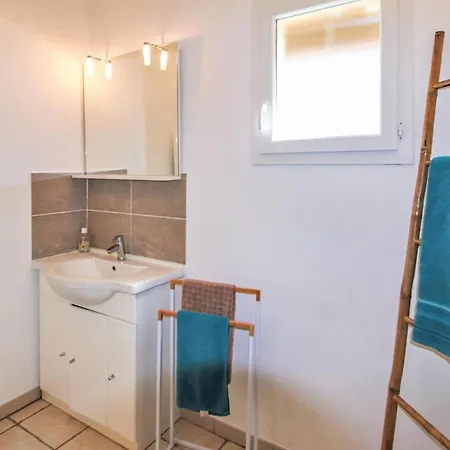 Pet Friendly In Du Gard בית נופש *